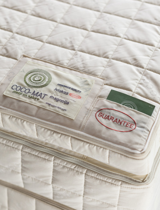 Coco-Mat Iviskos Topper – Nahaufnahme von Bezug und Materialstruktur