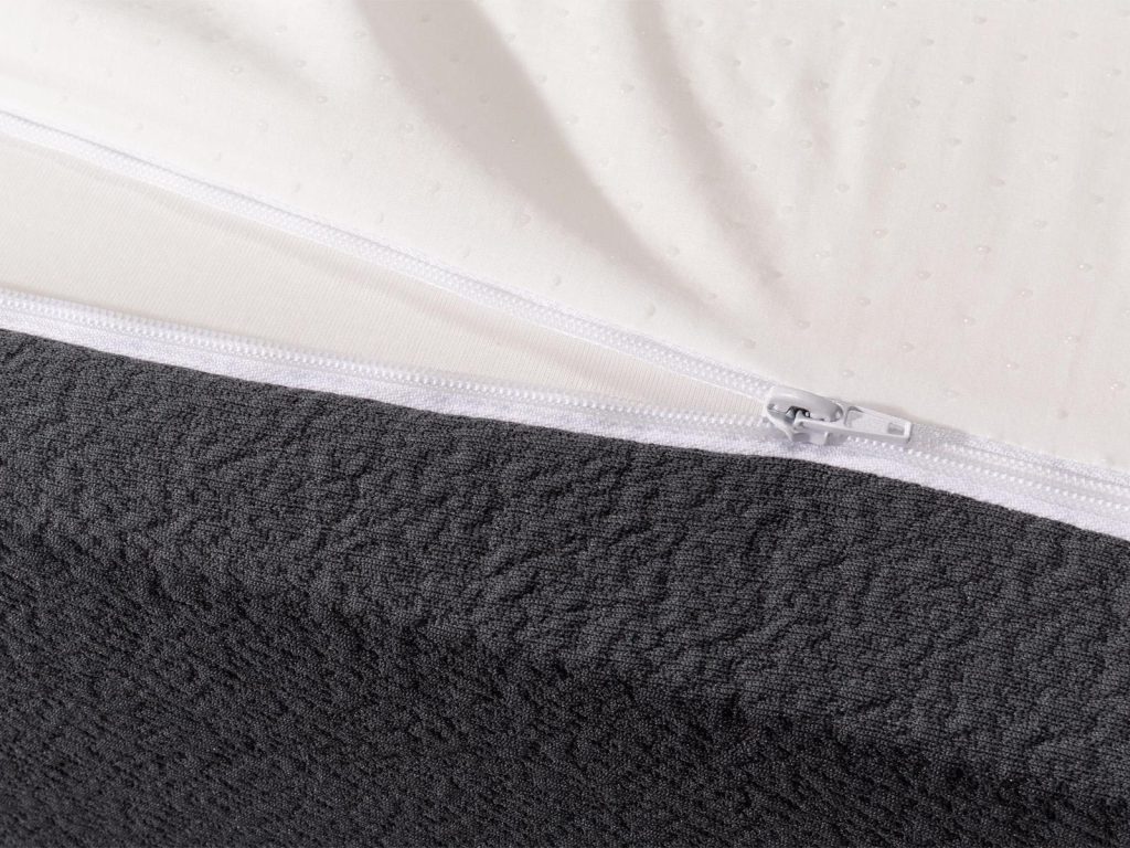 Matratzen Concord TFK Matratze – Nahaufnahme von Bezug und Materialstruktur