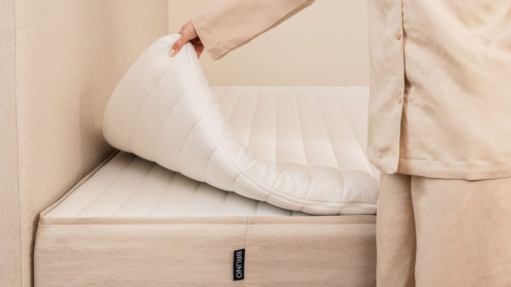 Bruno Topper Basic – Nahaufnahme von Bezug und Materialstruktur