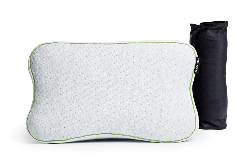 Blackroll Recovery Pillow – Kissen mit dem mitgelieferten Reisebeutel
