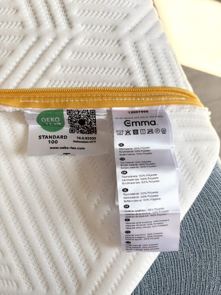 Pflege- und OEKO-TEX-Etiketten im Bezug der Emma Original Pro