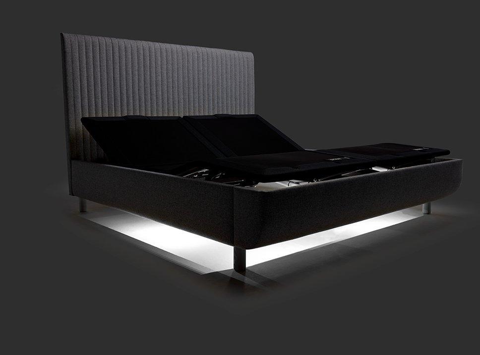 TEMPUR ERGO Smart Base – Seitenansicht mit angehobenem Kopfteil und Matratze