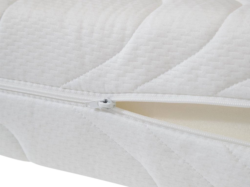 Sleepsy Lumira – geöffneter Reißverschluss mit Blick auf den Schaumkern