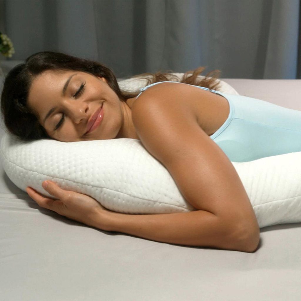 Dreamolino SwanPillow – Nahaufnahme des gepunkteten Bezugsstoffs