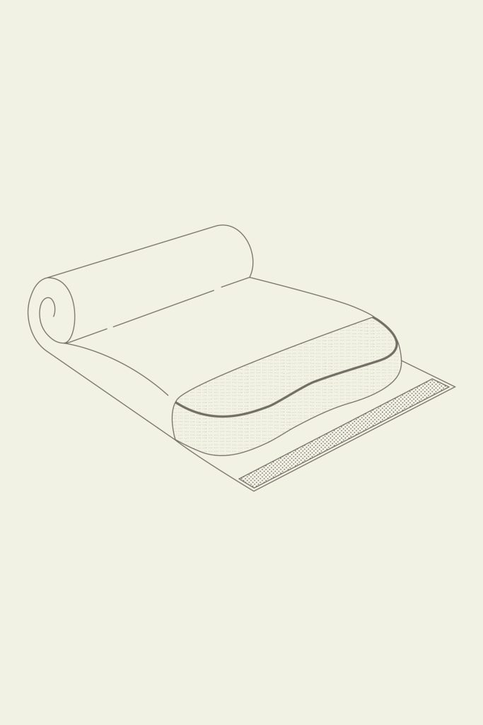 Blackroll Recovery Pillow Kids zusammengerollt im Transportbeutel