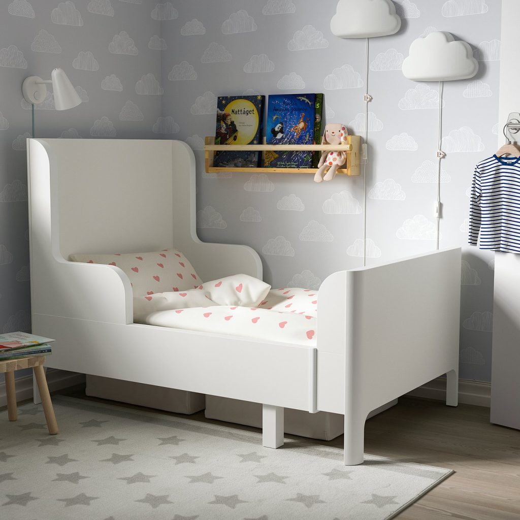 IKEA BUSUNGE Bettgestell ausziehbar im Kinderzimmer