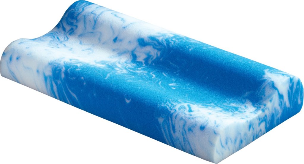Blau-weißer Formschaumkern des WATERTEC Exklusiv mit Nackenwulst und Kopfmulde