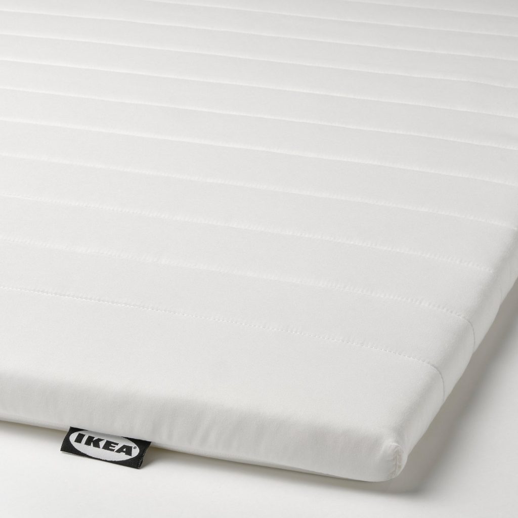 IKEA NÄSFJÄLLET Matratzenauflage – Detailaufnahme von Bezug und Kante
