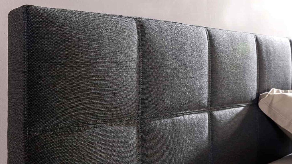 Kopfteil des Boxspringbetts Bea mit quadratischer Steppung in Anthrazit