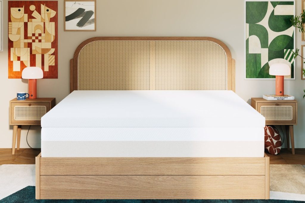 Slome Topper Bambus auf einer Matratze im Schlafzimmer