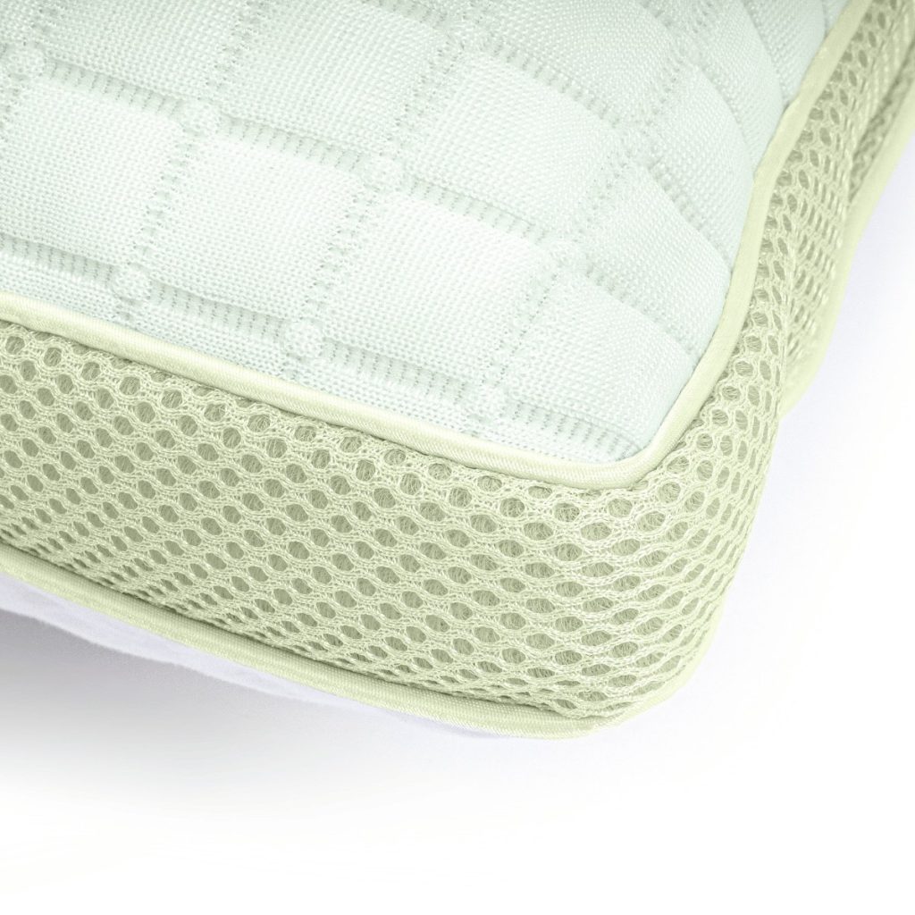 Nahaufnahme der Kante mit Mesh-Seitenband am Zelesta Cooling Pillow Microgel